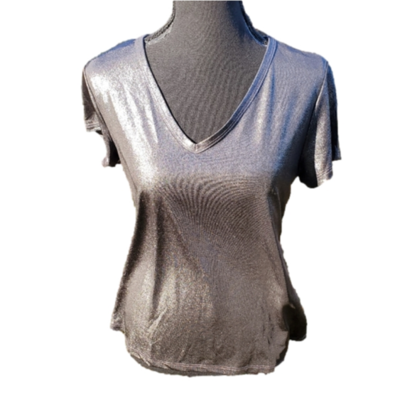 Free Kisses Tops - Gunmetal grey/black metallic V neck tee NEW medium